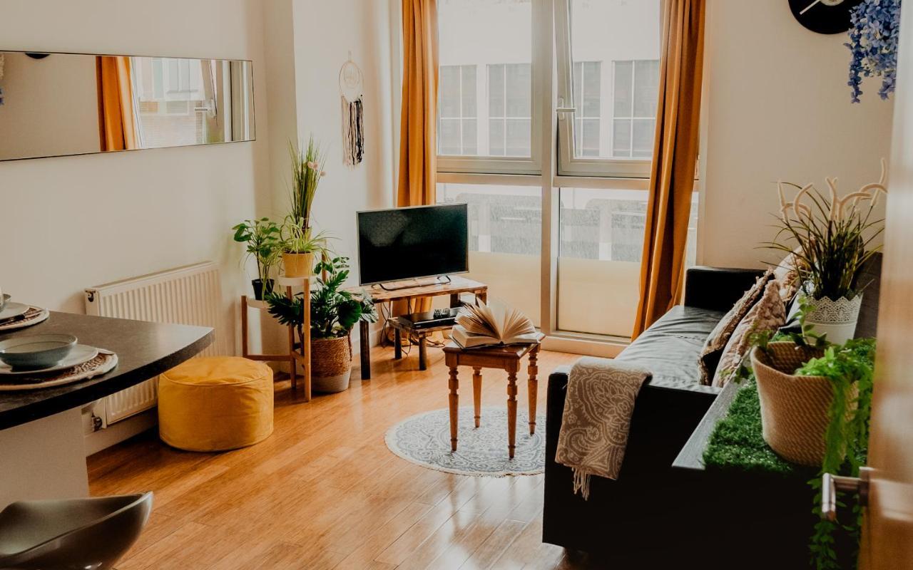 Lovely Bohemian Apartment In Heart Of City Life Glasgow Eksteriør bilde